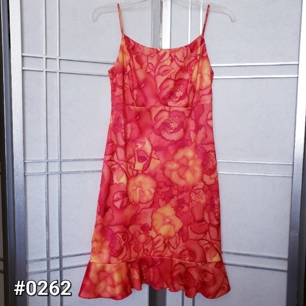 🩵Girlfriends🩵 >>>pink/orange floral print dress *size 5🤍